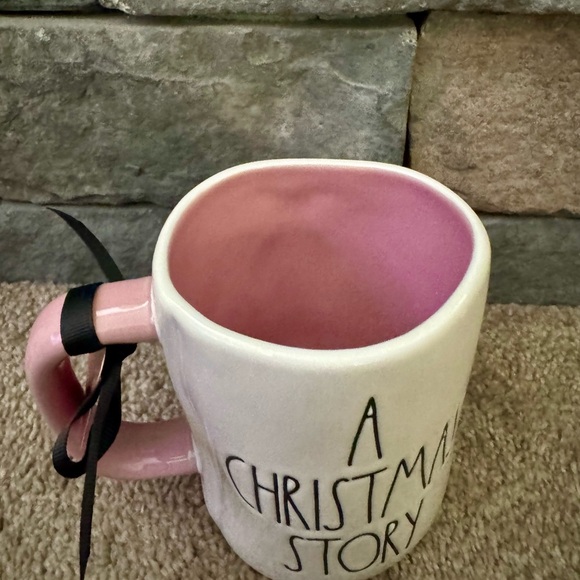 Rae Dunn - A Christmas Story ☕️ - Picture 3 of 3